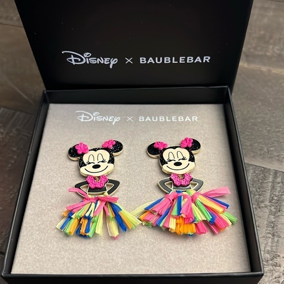 Disney x BAUBLEBAR Minnie Mouse Hawaiian Hula Earrings New - Picture 1 of 6